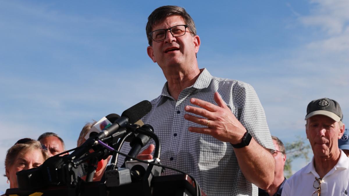 Schneider joins congressional delegation visit to El Paso and Ciudad Juárez