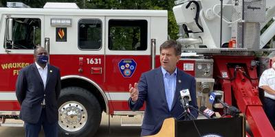 Schneider discusses the HEROES Act, which would invest nearly $20 billion in Illinois in response to the Coronavirus pandemic.