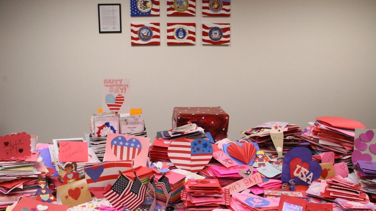 Past Valentines for Vets cards submitted by Schneider’s constituents.
