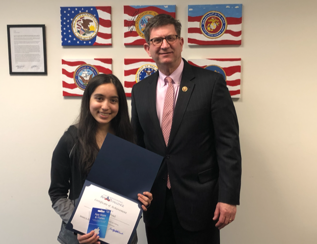 Schneider with the 2019 App Challenge Winner